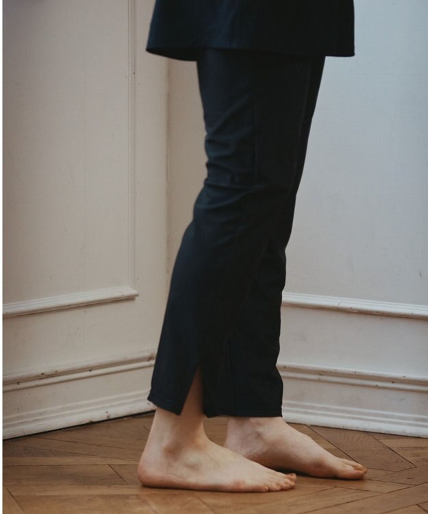 San-ai Resort（三愛水着楽園） 【再入荷】WEB限定商品　ポケット付きハーフジップラッシュパーカー＋リブタンキニ水着+レギンス5点セット【Beach Queen（ビーチクイーン）】 ライトグレー