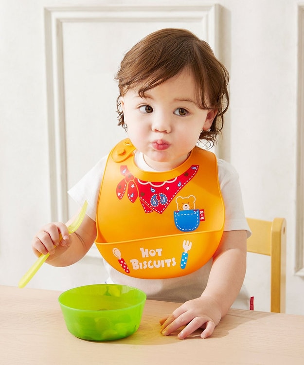 MIKI HOUSE HOT BISCUITS シリコン製 ランチスタイ オレンジ