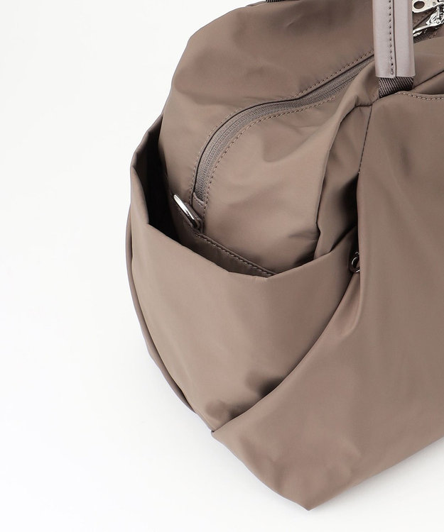 Y'SACCS 【ナイロンタフタ】トラベルボストン ダークグレージュ