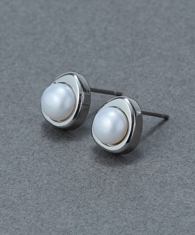 Phoebe 〈金属アレルギー対応〉ニュアンスメタルドロップパールピアス/シルバー　淡水パール/天然パール シルバー