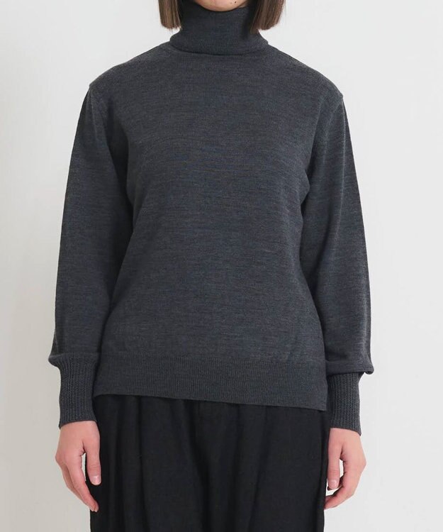 muuc 〈極上メリノウール〉ベーシックタートルネックプルオーバー〈肌に優しいニット〉〈アンサンブル可能〉〈袖の透かし編み〉 グレー