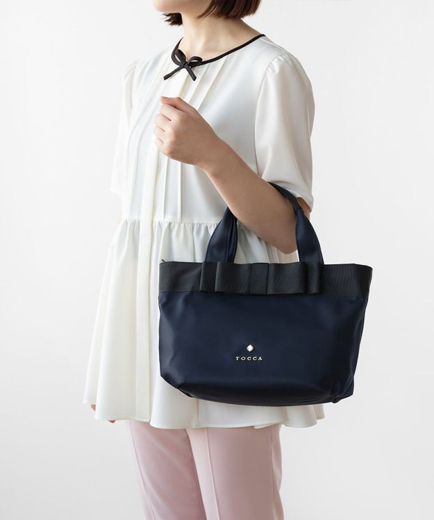 TOCCA 【大人百花掲載】【撥水】RIBBON BRICK TOTE M トートバッグ M ネイビー系