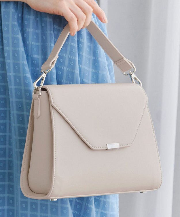 Tiaclasse 【安田美沙子さん着用・4way /2TYPEハンドル】パールチェーン付きハーフフォーマルミニバッグ ベージュ