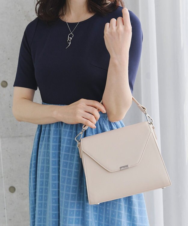 Tiaclasse 【安田美沙子さん着用・4way /2TYPEハンドル】パールチェーン付きハーフフォーマルミニバッグ ベージュ