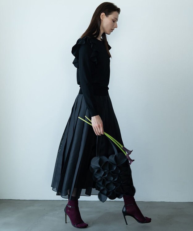 自由区 【カトリエムブーケ】Ruche フリルディテールニット ブラック