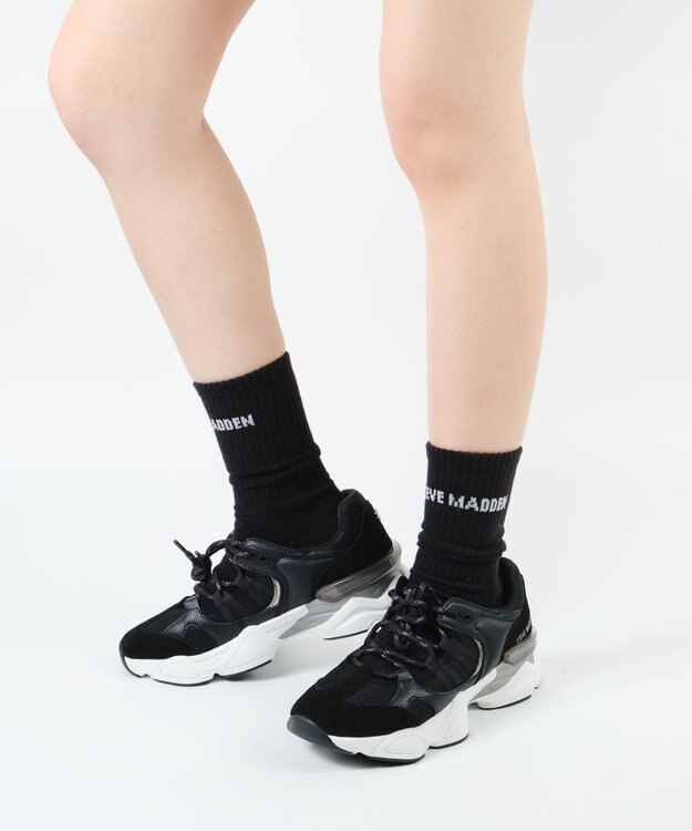 STEVE MADDEN SKYBOX ボリュームソールメタリックラインスニーカー ブラック