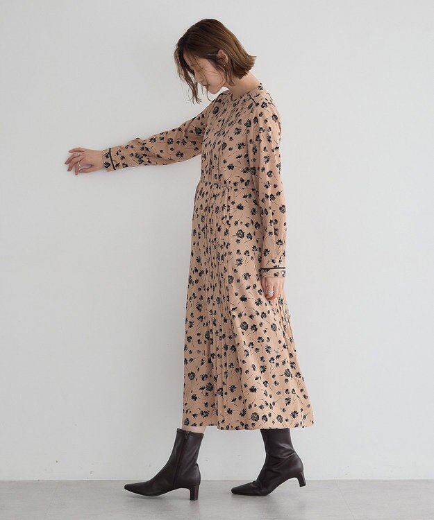 YECCA VECCA フラワー柄プリーツMIXワンピース Beige