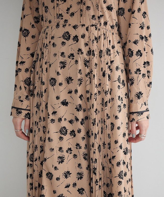 YECCA VECCA フラワー柄プリーツMIXワンピース Beige