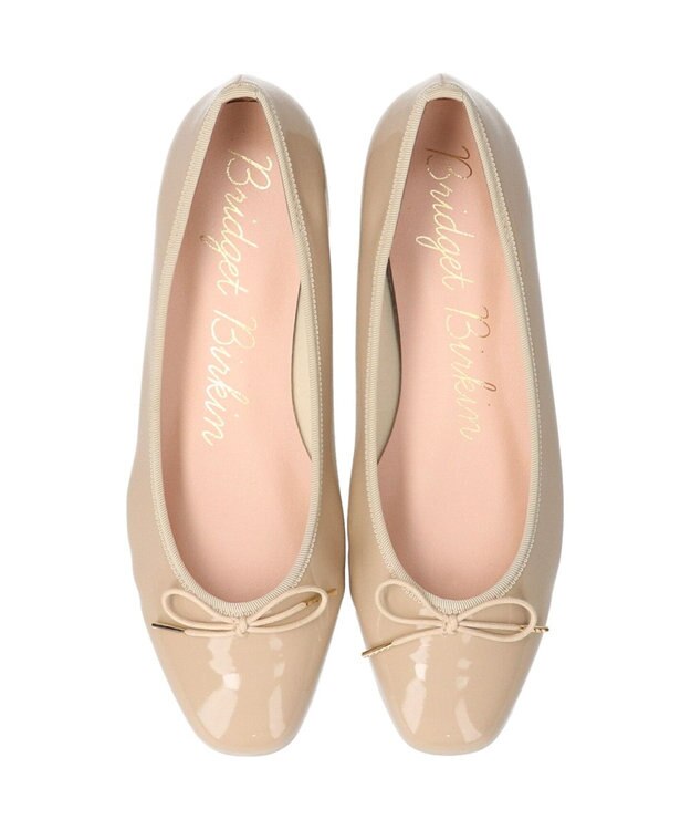 Bridget Birkin 【Bridget Birkin】スクエアトゥリボンレインフラットパンプス ベージュエナメル