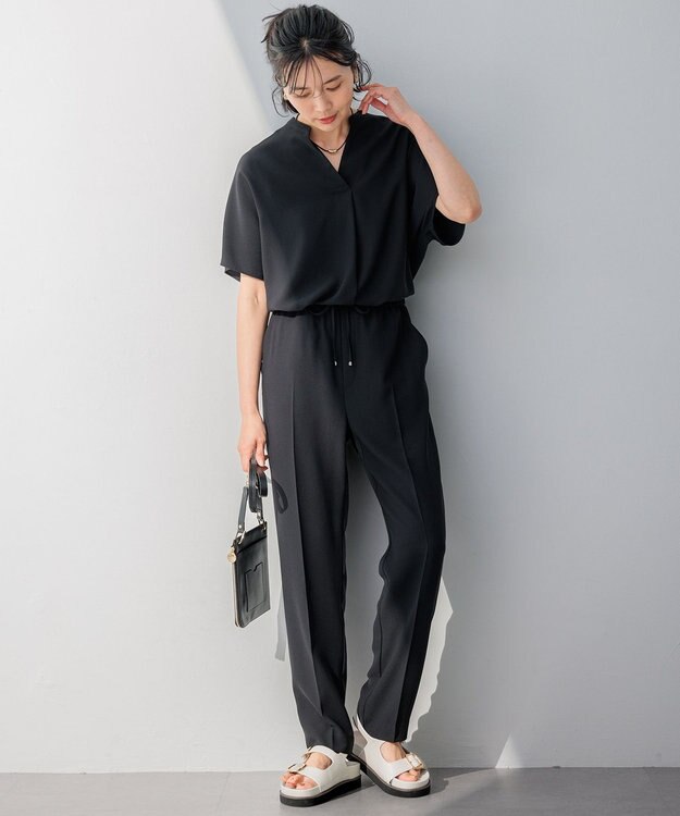 23区 L 【新色追加/洗える】ストレッチジョーゼット テーパード パンツ ブラック系