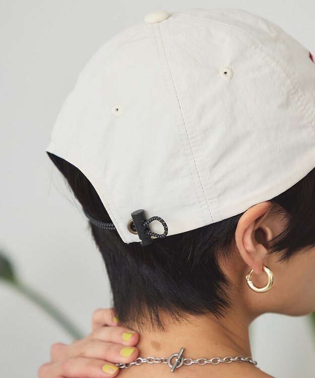 AMERICAN HOLIC 【マルチ機能】折りたたみ手描き刺繍キャップ Off White
