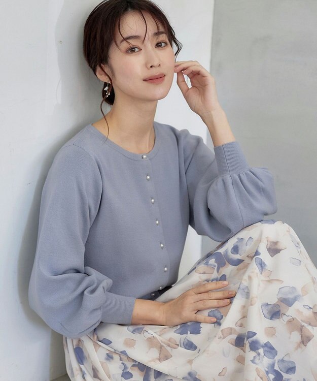 Tiaclasse 【洗える】パールボタンニットカーデ サックス