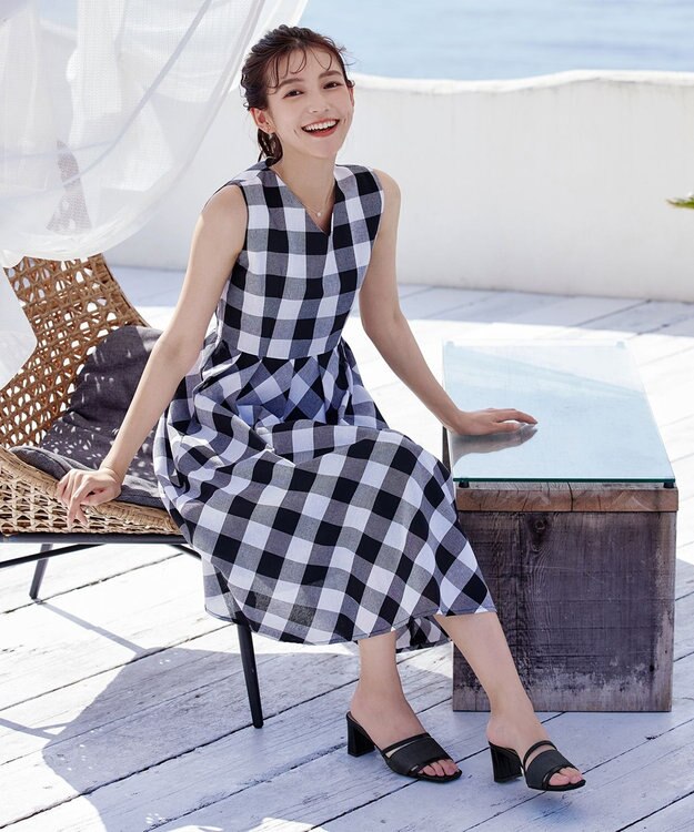 Tiaclasse 【小倉優子さん着用】ラタン風配色ストラップサンダル ブラック