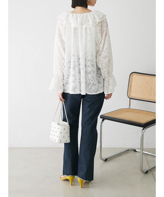 Green Parks シアージャガード花柄フリルブラウス Off White