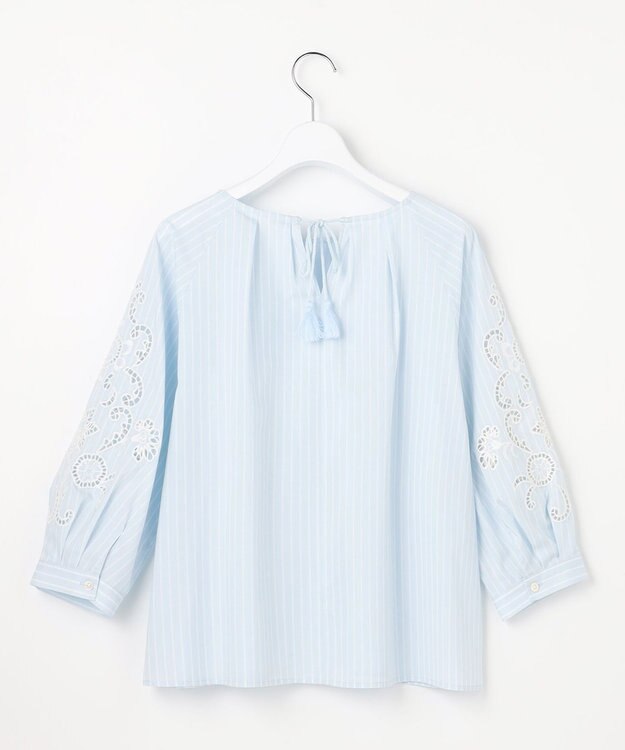 自由区 S エンブロイダリーブロードパフスリーブ ブラウス サックス×オフ