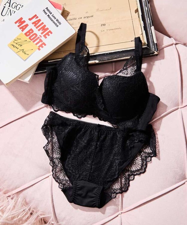 San-ai Resort（三愛水着楽園） 【新色追加】 カシュクール脇高ブラジャー＆ショーツ ブラック