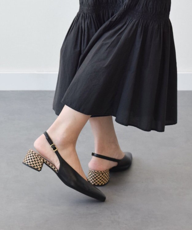 INTER-CHAUSSURES 【INTER-CHAUSSURES】ポインテッドトウVカットバックバンド ブラックコンビ