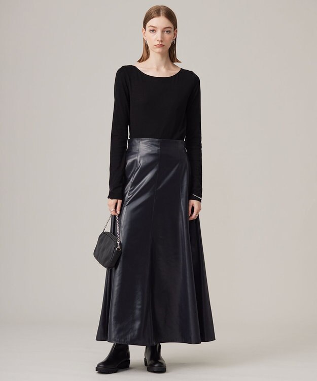 ICB L 【洗える】リヨセルカシミヤスムース ボートネックカットソー ブラック系