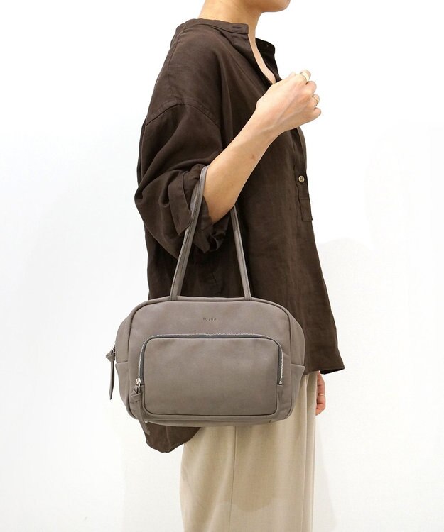 FOLNA RD ソフトレザーフロントポケットボストンバッグ グレー