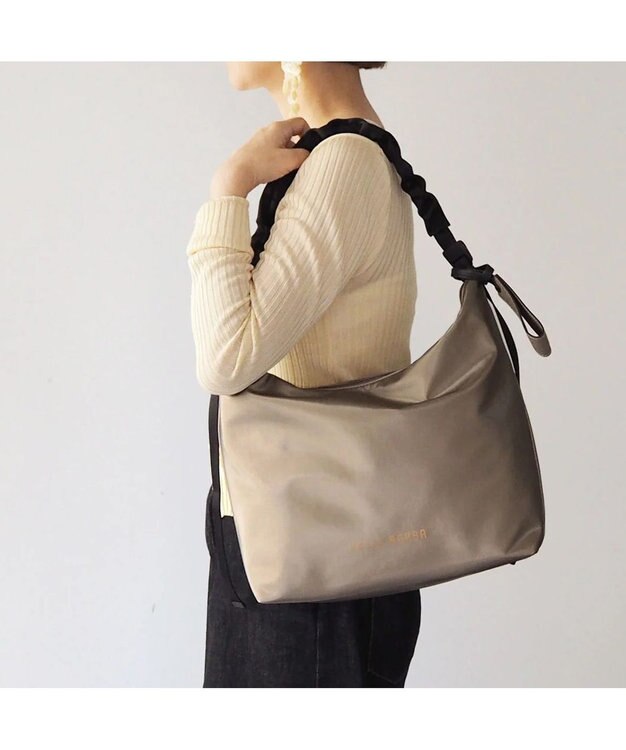 PELLE BORSA ハンドルポイントショルダーバッグ Cheers チアーズ 5210 トープ