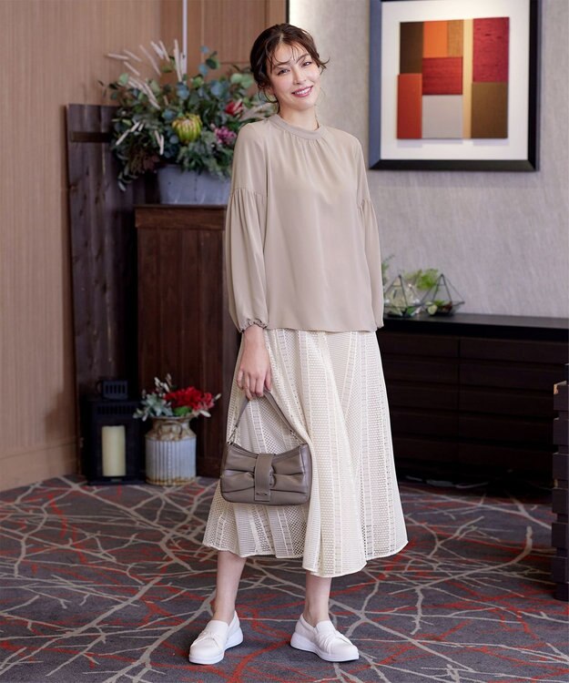 Tiaclasse 【洗える】ボリューム袖ハイネックブラウス グレージュ