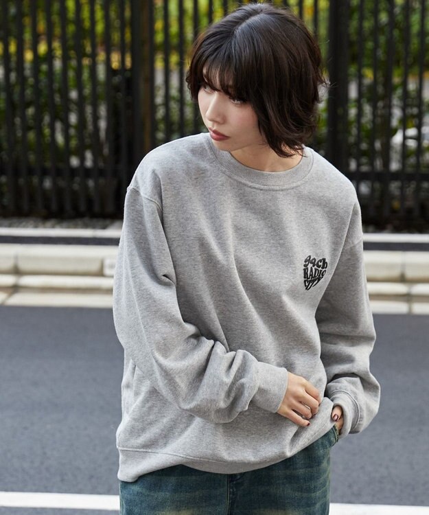 WEGO 【ユニセックス着用ITEM/裏起毛/SMLサイズ展開】リラックスフィットハートロゴプルオーバー 杢グレー