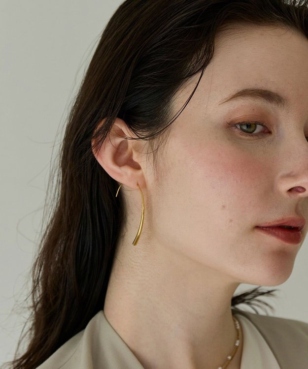 Phoebe 〈金属アレルギー対応〉エアリーフックピアス　ゴールド　ステンレス ゴールド