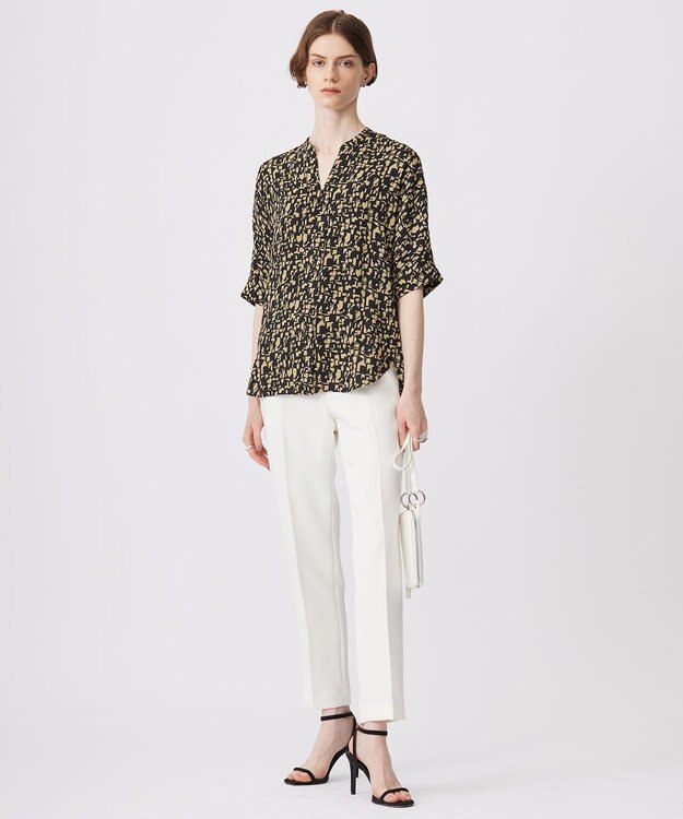 ICB 【新色追加・接触冷感・UVケア・速乾・洗える】BackSatinAmunzen  5分袖 キーネックブラウス ブラック×クレイベージュ系