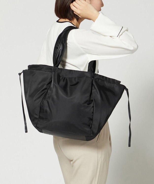 Y'SACCS 【Y’SACCS vous et】コンテナバッグ Lサイズ ブラック