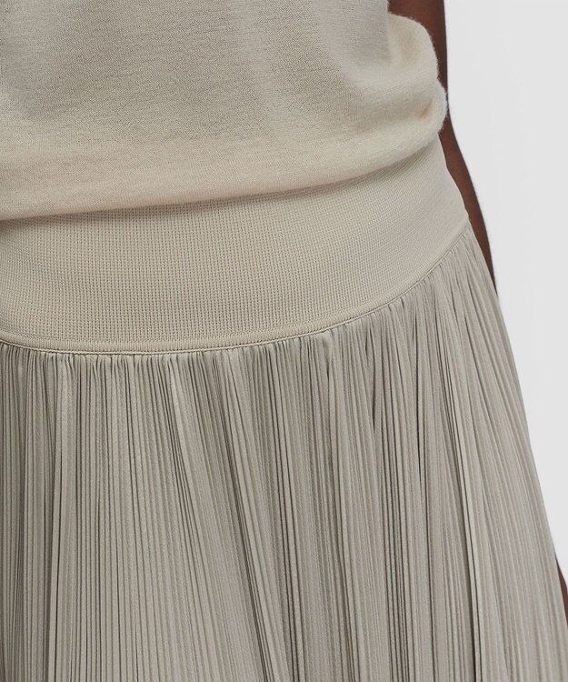 JOSEPH プリーツサテン　スカート Powder
