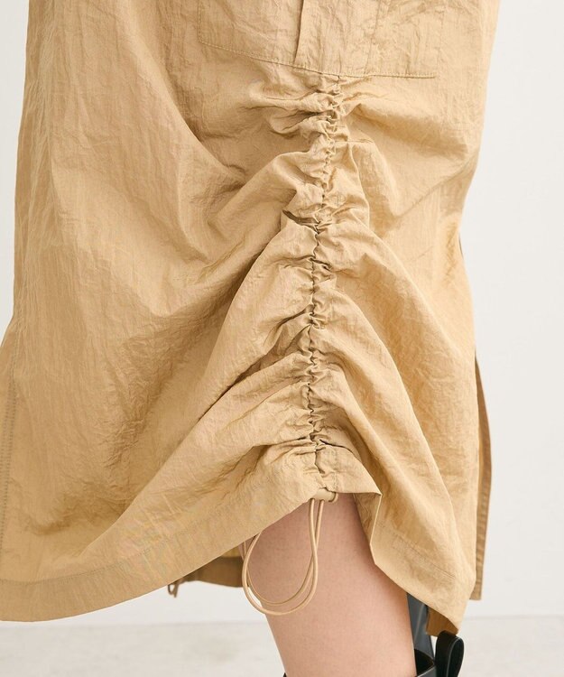 Green Parks シャイニーカーゴスカート Camel