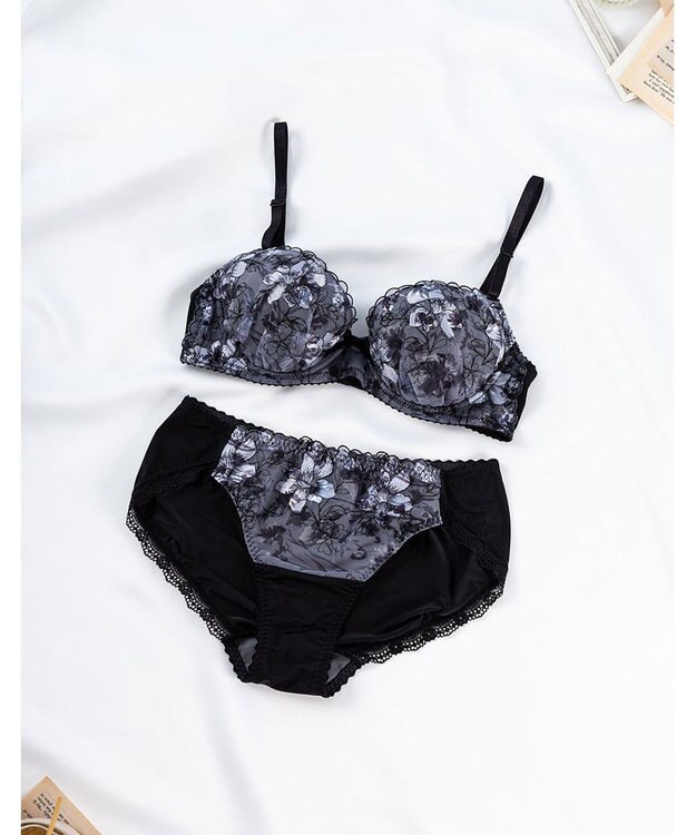 Wing 通販限定　ブラ＆ショーツセット　3/4カップブラ　ウイング／ワコール　CB3711 ブラック