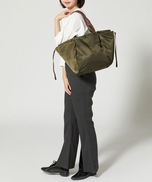 Y'SACCS 【Y’SACCS vous et】コンテナバッグ Lサイズ カーキ