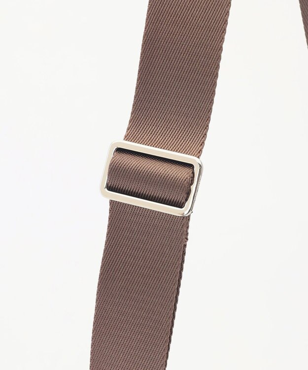 Y'SACCS ツイルナイロン　カーブショルダー　Mサイズ チョコ