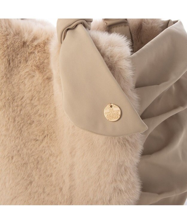 UNBILLION カシュカシュ cachecache / 下がりリボンエコファーコンビラウンドトート アイボリー