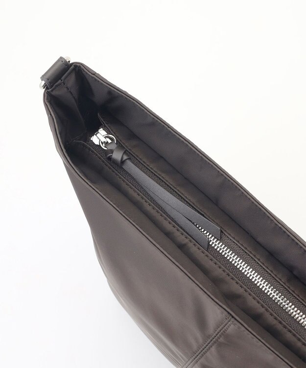 Y'SACCS ツイルナイロン　カーブショルダー　Mサイズ チョコ