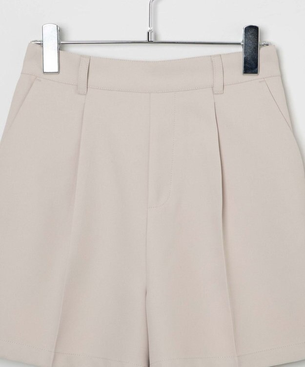 WEGO タックショートパンツ オフホワイト