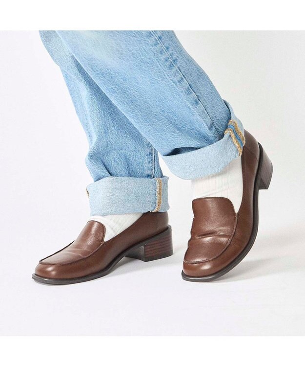 ing <ing>ヒールローファー ブラウン