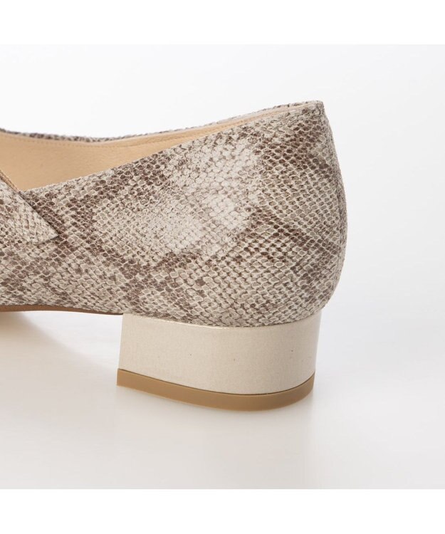 Riz raffinee <Riz raffinee>斜めストラップパンプス ベージュヘビ