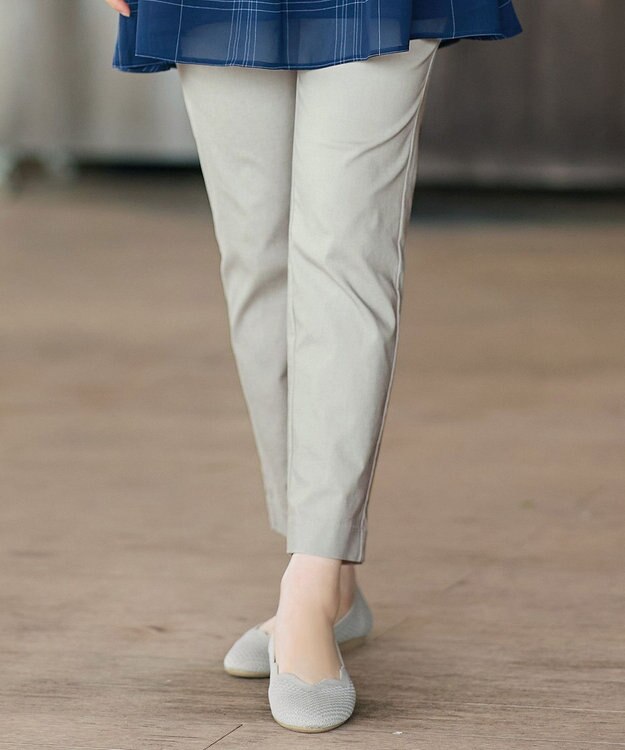 Tiaclasse L 麻混ストレッチテーパードパンツ ライトグレー