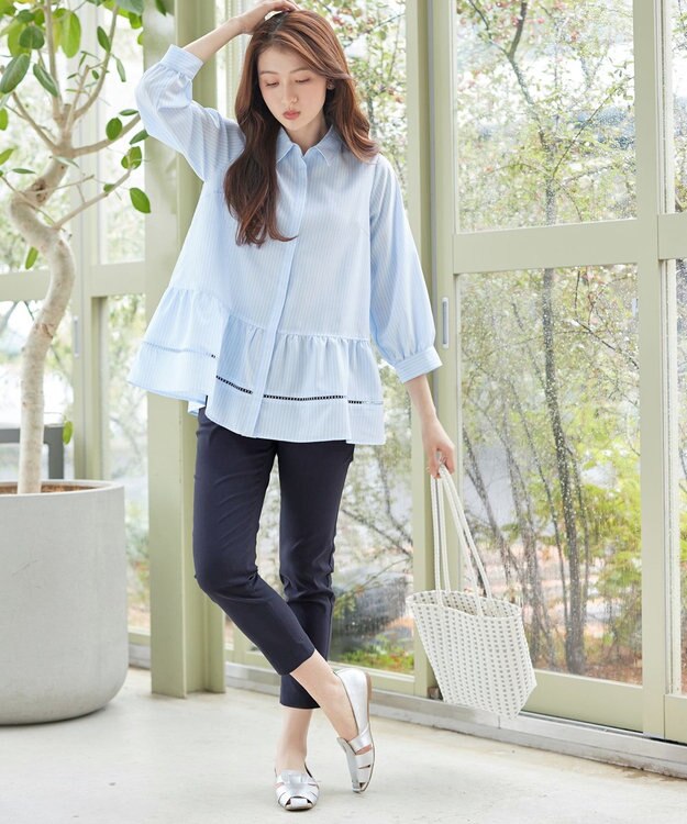 Tiaclasse L 麻混ストレッチテーパードパンツ ネイビー