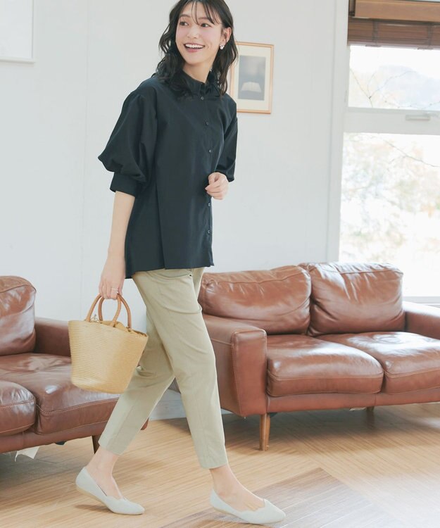 Tiaclasse L 麻混ストレッチテーパードパンツ ライトベージュ