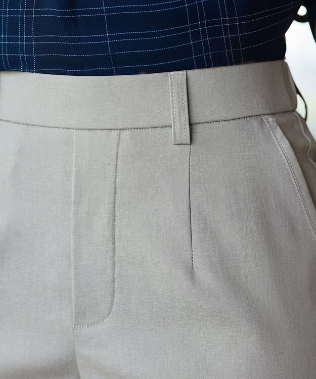 Tiaclasse L 麻混ストレッチテーパードパンツ ライトグレー