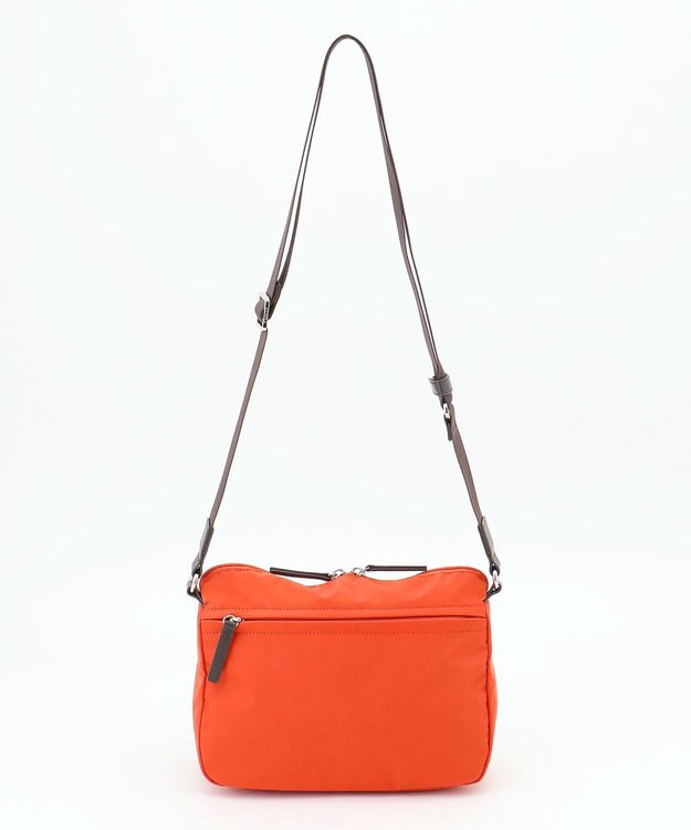 Y'SACCS ダブルタブ　トラベルポシェット レンガブラウン