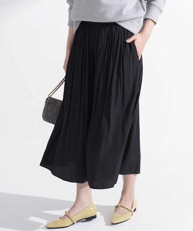 組曲 L 【WEB限定カラーあり】ギャザーライトデシン パンツ ブラック系