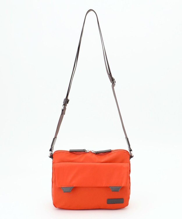 Y'SACCS ダブルタブ　トラベルポシェット レンガブラウン