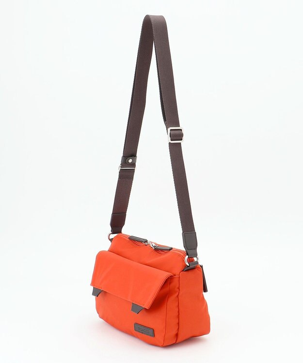 Y'SACCS ダブルタブ　トラベルポシェット レンガブラウン