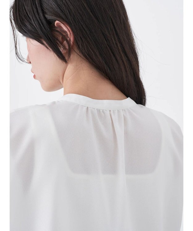 earth music&ecology タックデザインブラウス Off White