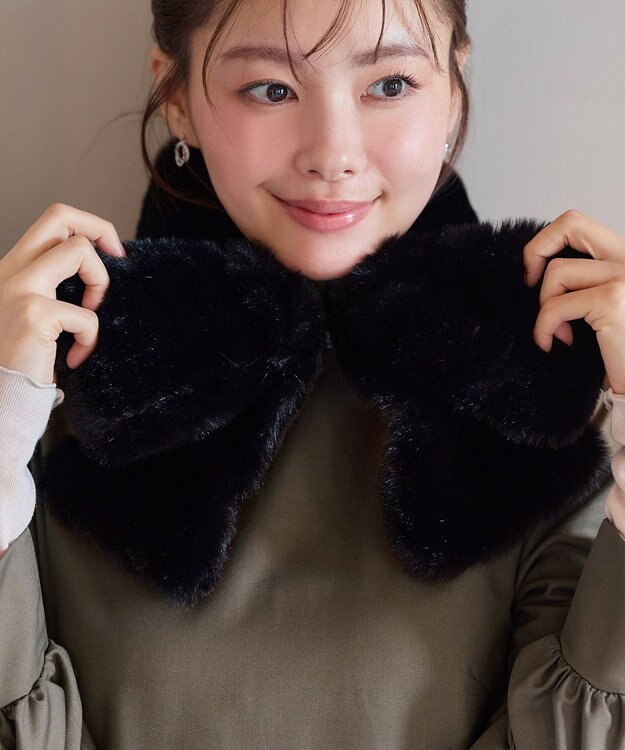 Tiaclasse リボン型ファーティペット ブラック