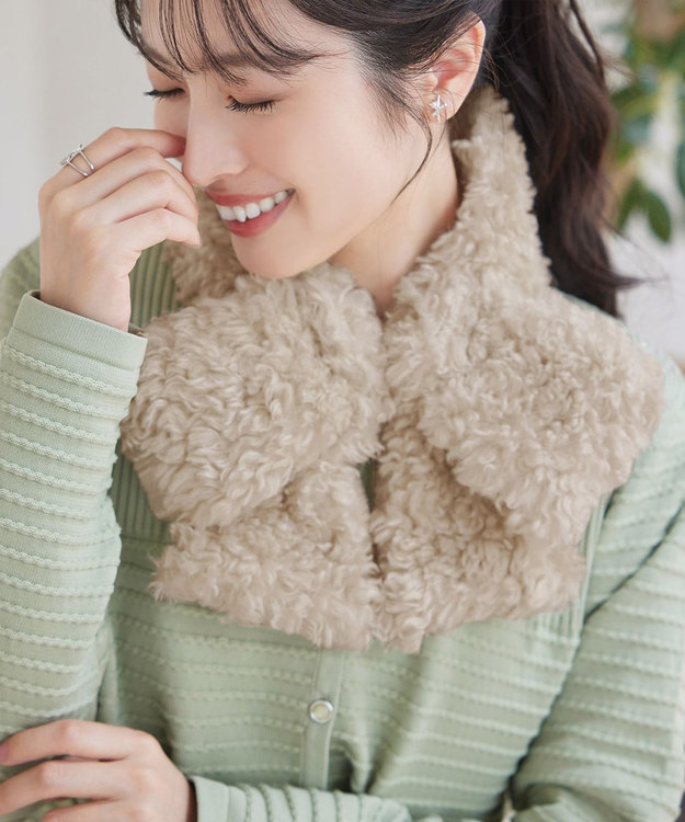 Tiaclasse リボン型ファーティペット アイボリー